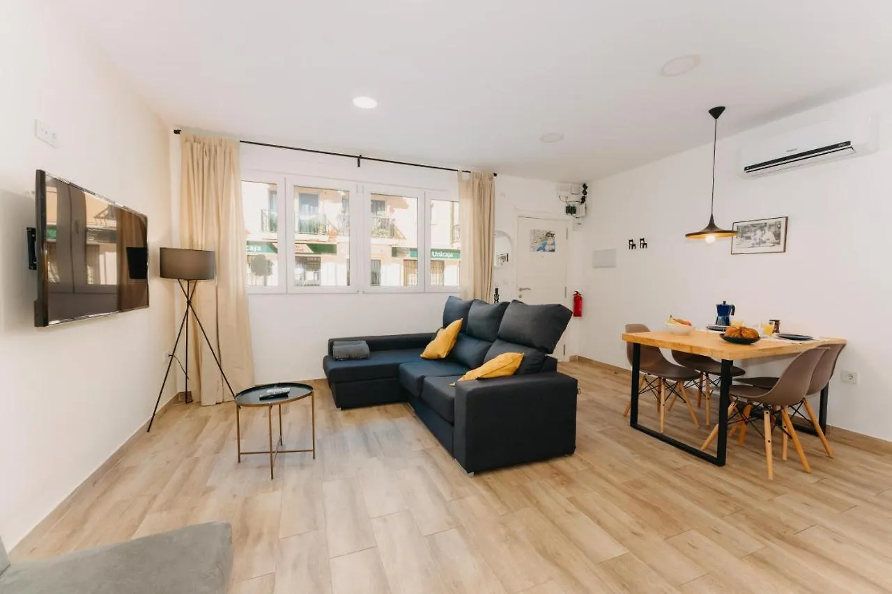 Coverlin Apartamentos San Francisco Malaga Spain