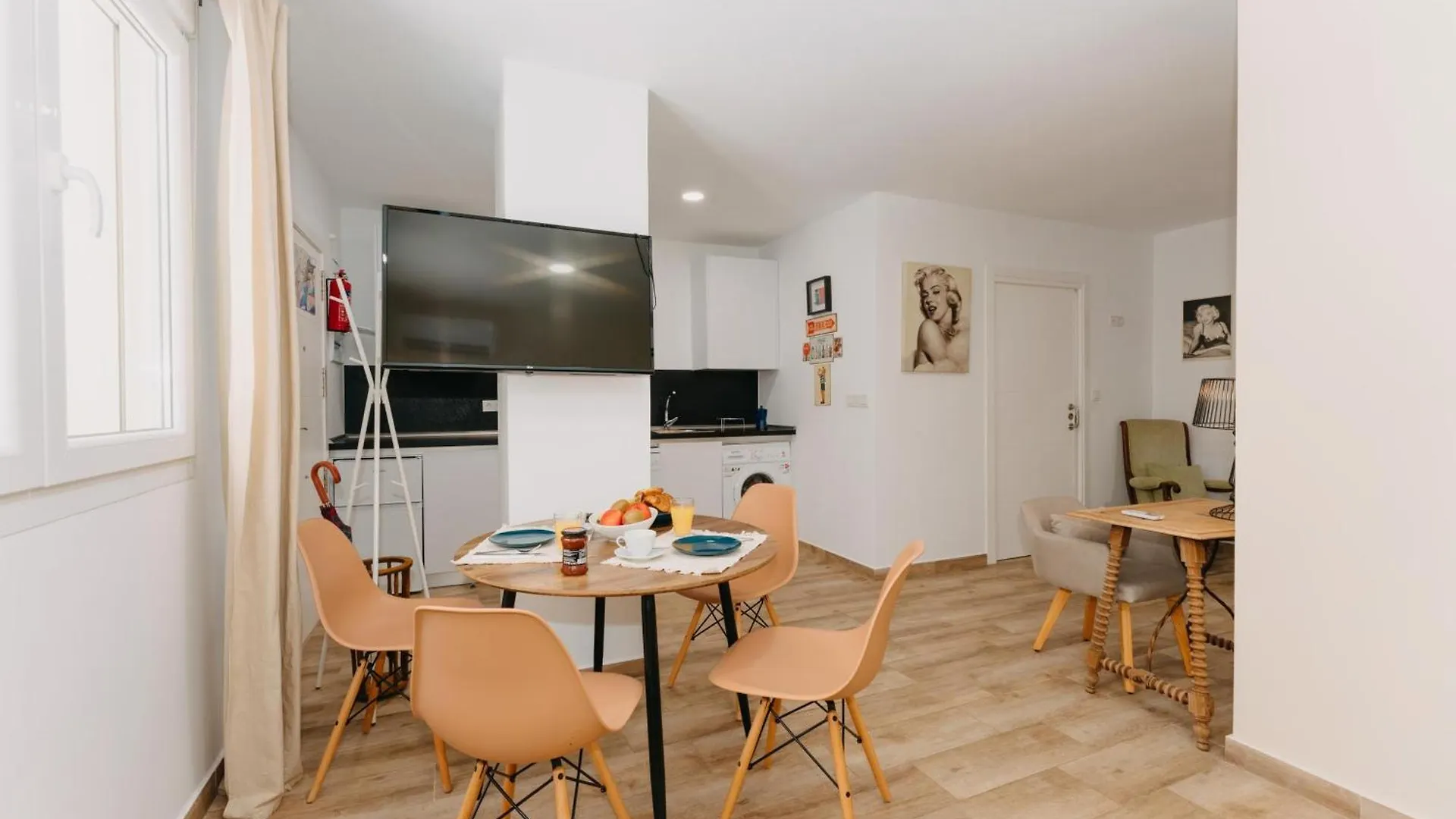 Coverlin Apartamentos San Francisco Malaga